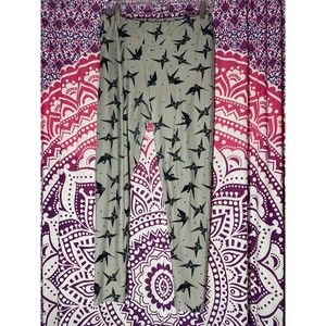 LuLaRoe Origami Swan Leggings Gray Black Tall and Curvy